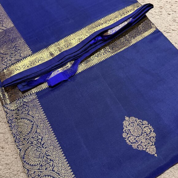 Pure kanchipuram Silk Saree in blue - Picture 11 of 11